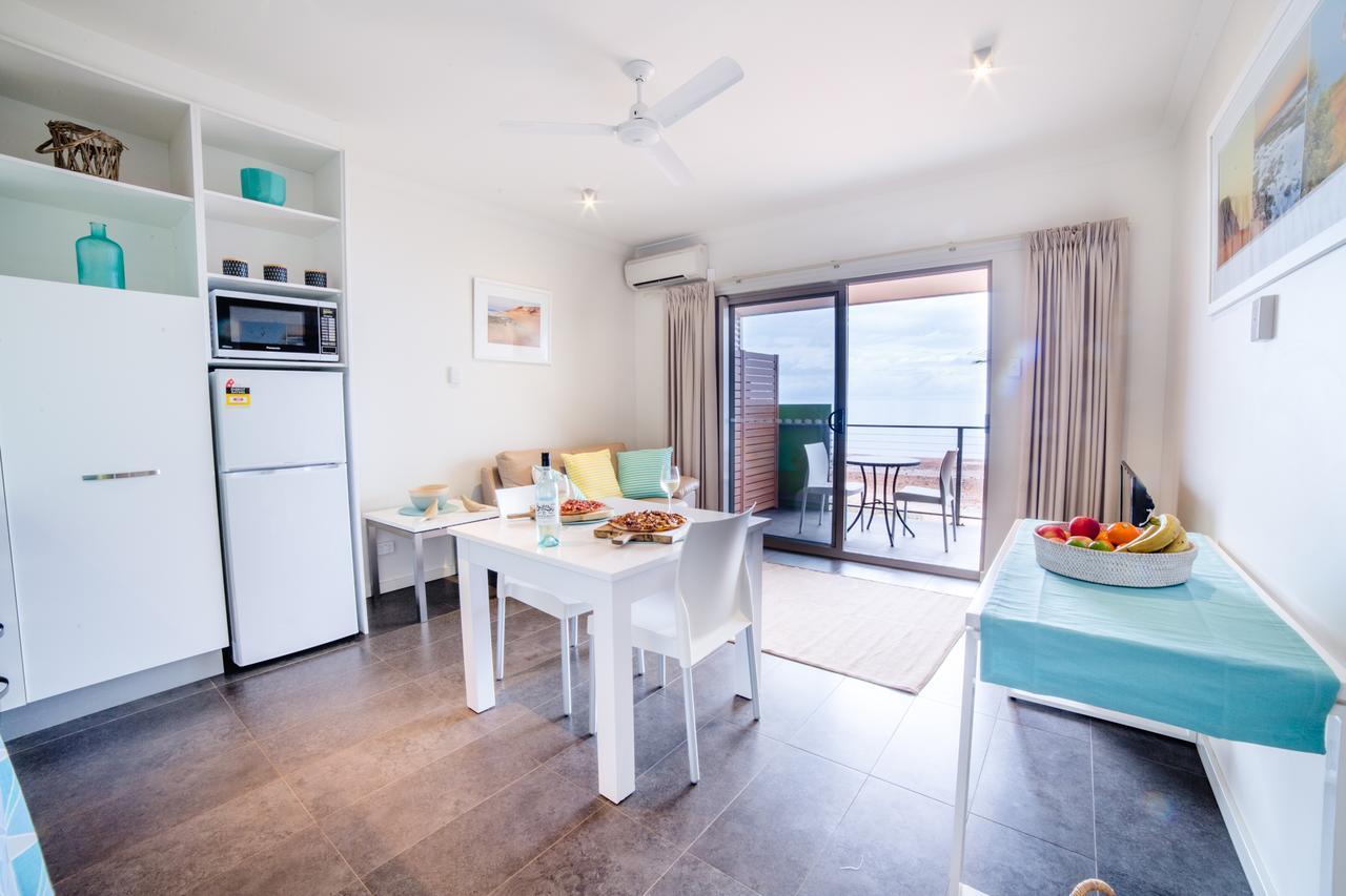 Onslow Beach Resort Eksteriør billede